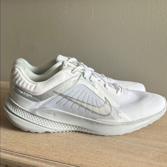 Nike Shoes - Nike quest 5 women’s sporty, comfortable, white running sneakers size 9